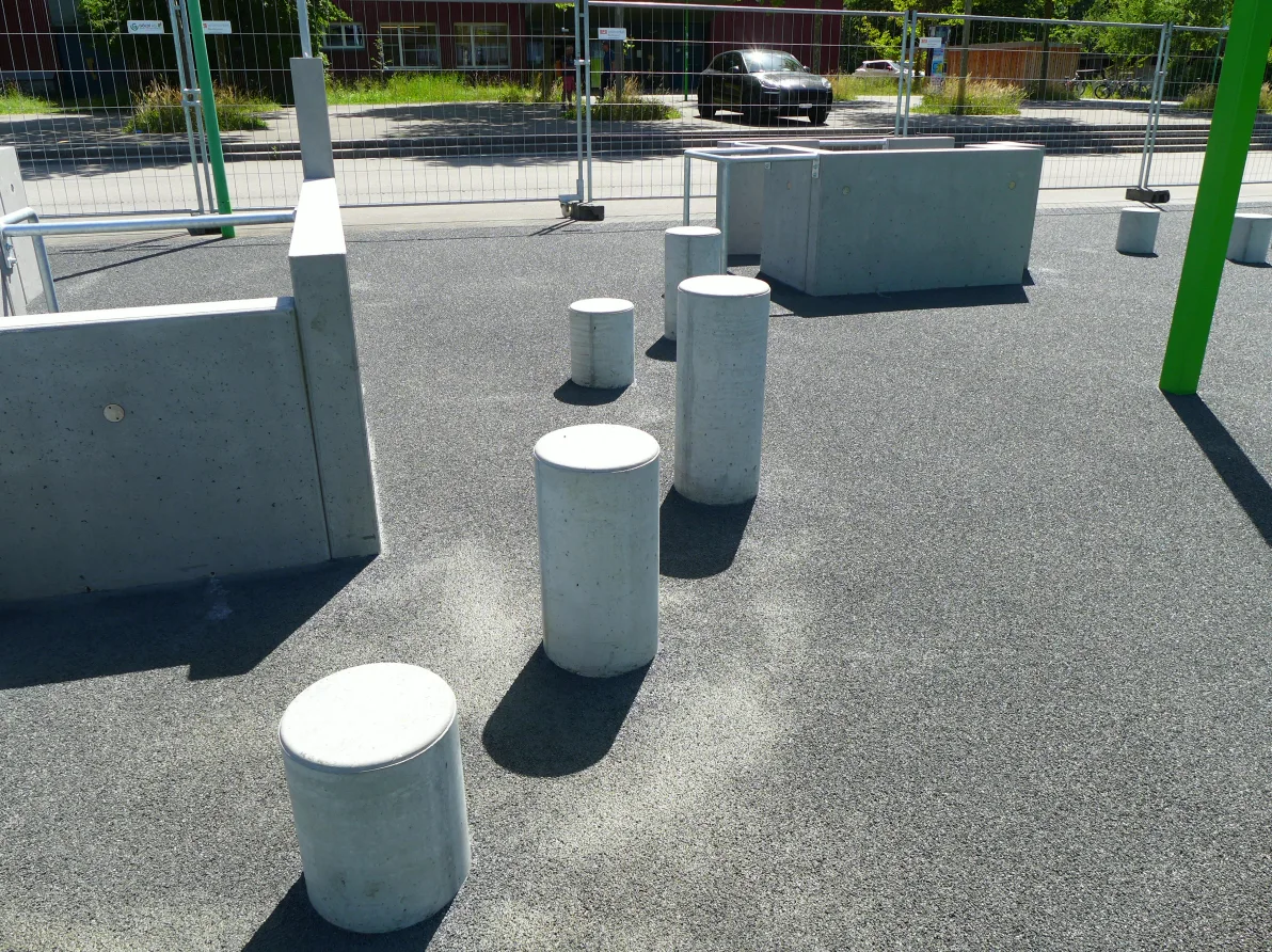 Präzisionspfosten der Parkour-Anlage Heerenschürli in Dübendorf