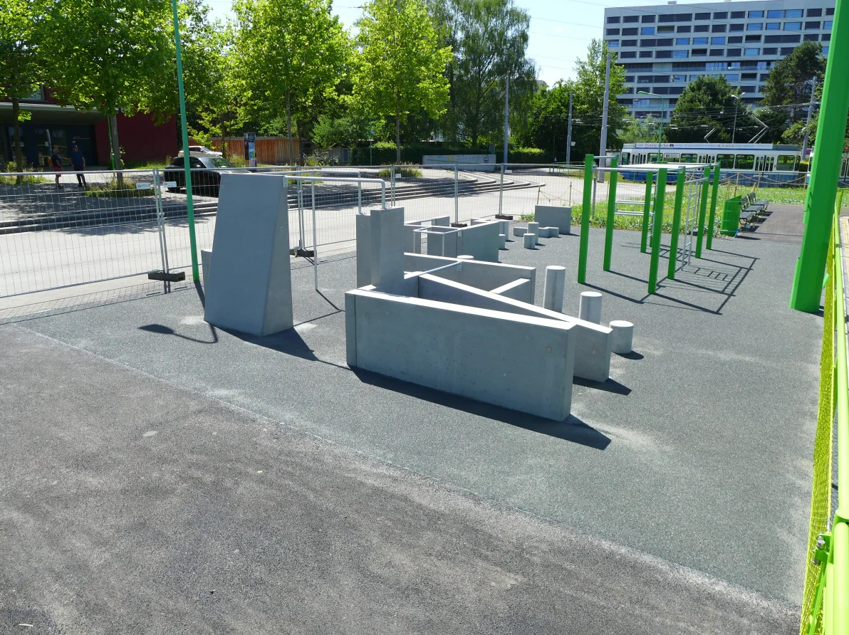 Übersicht der Parkour- und Street-Workout-Anlage Heerenschürli