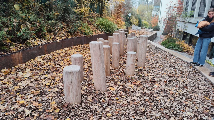 Balancierpfosten beim Radiostudio Brunnenhof