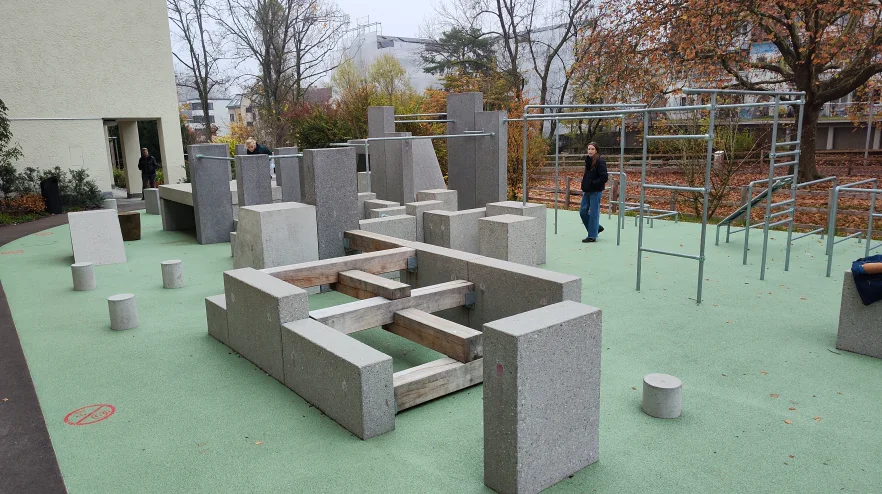 Parkour-Hindernis-Kombination in Zürich